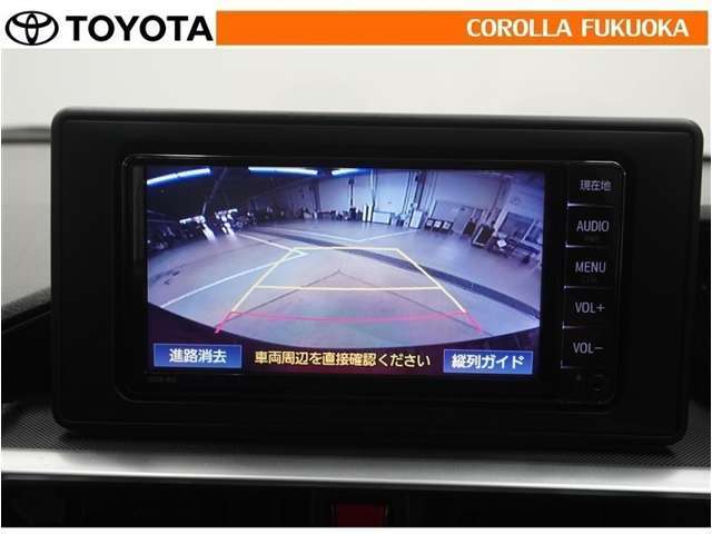 バックモニター付きなので後退時に後方映像が見えて安心。死角が減って思わぬ事故の防止にも役立ちます。
