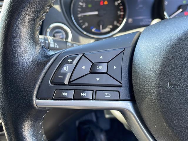 安心の全車保証付き！（※部分保証、国産車は納車後3ヶ月、輸入車は納車後1ヶ月の保証期間となります）。その他長期保証(有償)もご用意しております！※長期保証を付帯できる車両には条件がございます。