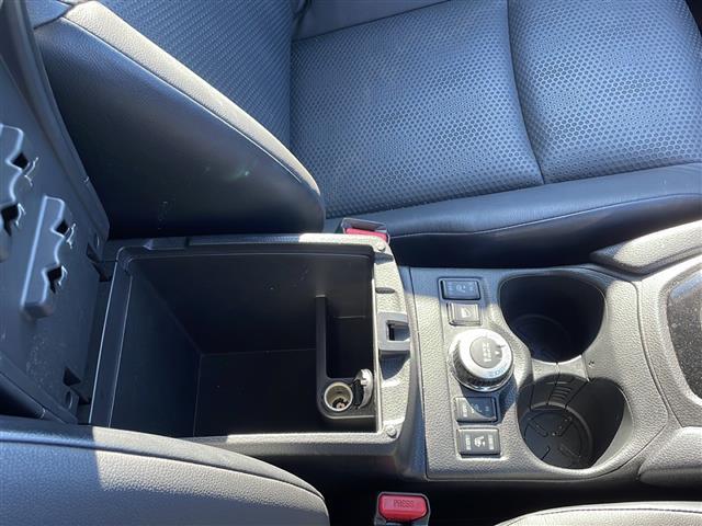 店頭販売もしておりますので、先に在庫が無くなってしまうこともございます。気になる車はまずはお問い合わせください！