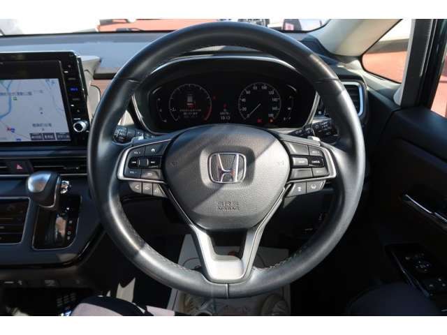 在庫車は店舗を移動している場合がございますので、御来店前に在庫の確認をして頂きます事をお勧めいたしております。