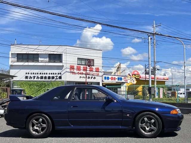 ユーザー様より直接買取、ワンオーナー、フジツボマフラー、新品HKS車高調、新品ヘリテージ部品多数交換、NISMOフロアマット、ETC、carrozzeriaCDデッキ、3本スポークステアリング、アルミペダル、フロントスポイラ