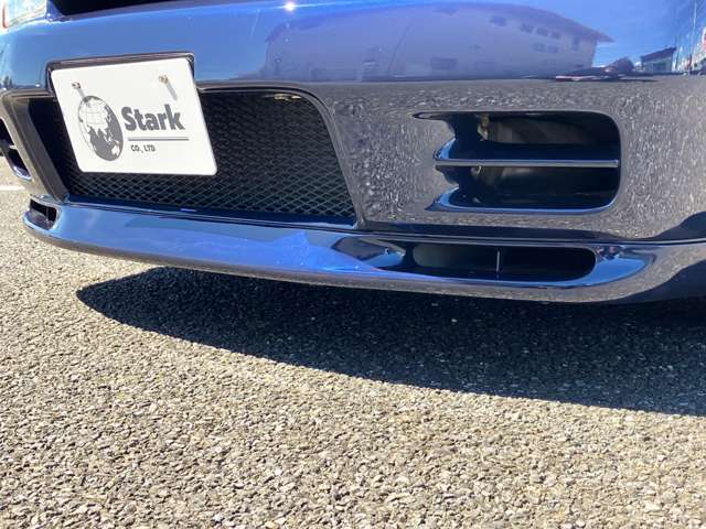 フロントスポイラー