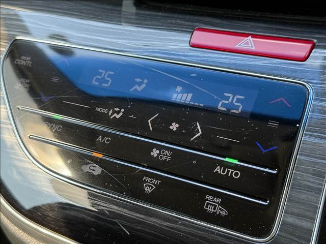 気になる車両などあれば、すぐにお問合せ下さい！右のカーセンサー専用ダイヤルからお電話いただくとスタッフがご質問にお答えいたします。