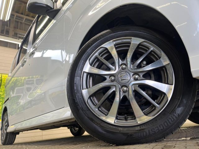 【純正14インチアルミホイール】外観にマッチした純正アルミホイールを装着しております。各種社外アルミホイールや、スタッドレスタイヤも取扱いしております。是非ご相談ください♪
