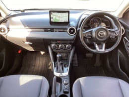 当社下取りのMAZDA2　15S　Lパッケージ　マツコネナビ　ETC　360°カメラ　衝突軽減ブレーキ　シートヒーター　カープレイ　アンドロイドオート　コーナーセンサー