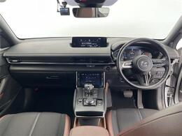 【インパネ全体】全方位で視界が広く、高い目線で運転もしやすいです！◆乗って触って体感してみてください！！当社車両は試乗可能です！お気軽にスタッフまでご相談ください！