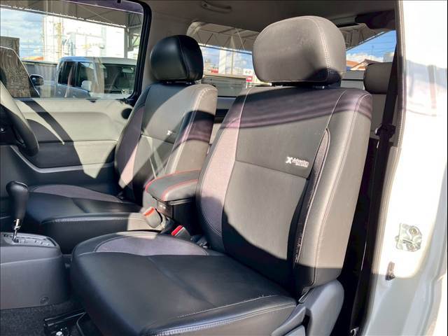 納車前には当店提携整備工場にて安心の法定12ヶ月点検、基本整備を実施しての納車となります。OIL、エレメント、ワイパーゴムなどは全車交換致します。