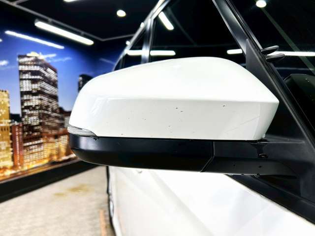 【ウィンカーミラー】ドレスアップ効果はもちろん、周囲に注意を促し事故防止に繋がります！！