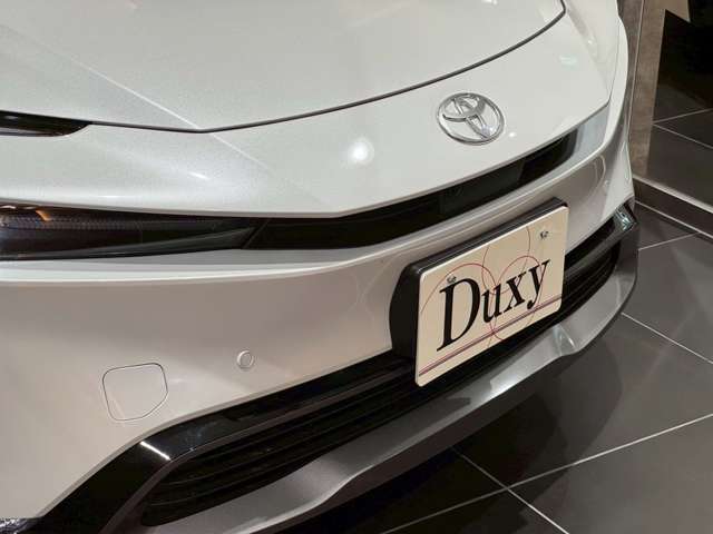 迫力のフロントフェイス☆彡皆様のセンスで素敵なお車に仕上げてください☆彡　私たちはドレスアップ、カスタムのお手伝いをさせて頂きます。　じっくりしっかりご意見を伺いながら素敵なお車に仕上げて参ります☆彡