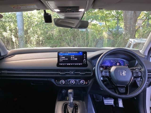 先進の安全運転支援機能【Honda SENSING】を搭載。衝突軽減ブレーキや誤発信抑制機能など様々な機能で安全運転をサポートします。機能一覧はHondaオフィシャルサイトで確認できます。
