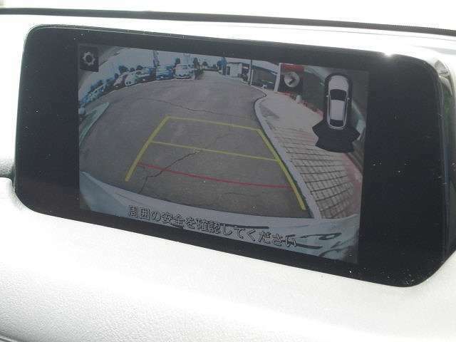 バックカメラ付きで運転が苦手な方も車庫入れラクラクです！狭いところでの駐車場もお車を傷つけず安心ですね！フルセグTV，DVDビデオも見れますよ！