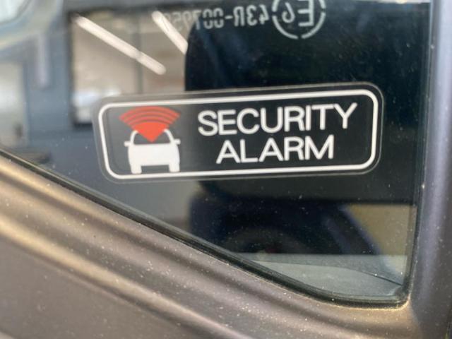 国産車から輸入車まで多様なお客様のニーズのお応えできるように、全国規模で豊富な在庫展開！車のことならWECARSへ！