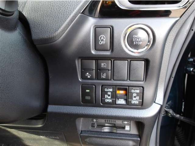 【クルマの状態を徹底検査して公開】中古車の総合評価や内外装の状態などをひと目で分かるよう、プロの検査員が実施した車両検査証明書をご用意しています。