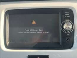 【ナビゲーション】メモリーナビ・ワンセグTV・Bluetooth対応でスマホの音楽が車内で聞けます♪別途8，000円で、走行中にもTVが映るようになり、ナビの操作も出来ますヨ♪