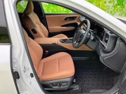 「この車の写真をもっと見たい」「状態が気になる」「この装備はついている？」どんな小さな疑問でもお気軽にお問い合わせください！