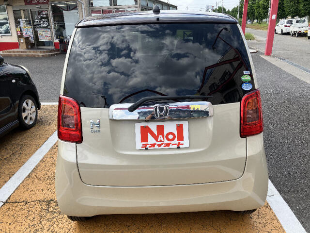 私達はお客様が楽しく、そして安全な車選びができますよう、分かりやすい情報開示を心がけております。価格の表示に関しては、支払総額を掲載する事で、初心者のお客様にも安心な情報をお届け致します。