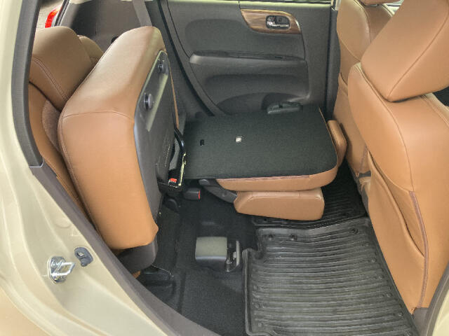 ★ナオイオートInstagram★[　＠naoiauto_car　]で検索！お得なセール情報や人気のお車を動画で紹介しております！