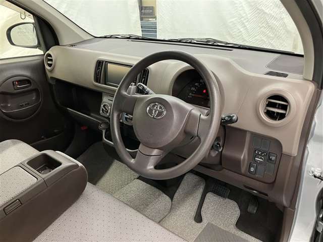 運転席回り