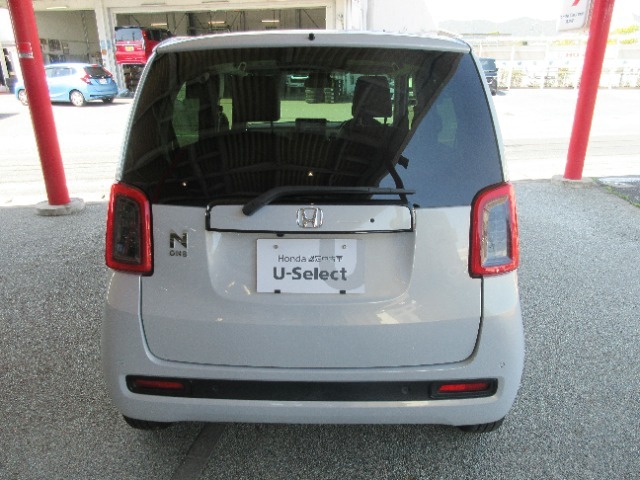 ホンダ中古車商品化整備基準に基ずく法定12ヵ月点検整備を、実施します。当社サービススタッフが、きっちりチェックしエンジンオイル、オイルフィルター、ワイパーゴムはすべて交換させて頂きます。