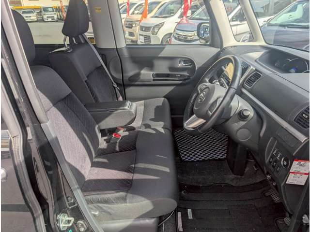 【車内抗菌・抗ウィルス＋消臭】車内抗菌オプションございます！車内抗菌・抗ウィルス＋消臭を行うことで快適なドライブ。ご使用直後はアルコールによる殺菌効果があり、消臭・抗菌します！