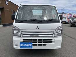 堀口自動車フラット7天水店では軽自動車からセダン、ミニバンまで展示中！また、トラック・ダンプ等の在庫も充実！専門知識豊富なスタッフがご対応致します。