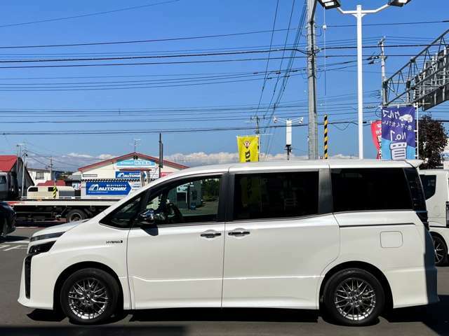 関東・関西方面より直入庫多数！北陸地方にて使用している車両に比べ、「下回りの錆」「走行距離」は段違い！高品質に自信あり♪