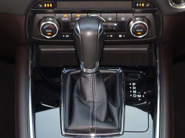 DCT、CVT、従来型のATなど、すべてのトランスミッションの利点を集約し、ロックアップ領域を大幅に拡大し伝達効率の向上とマニュアルトランスミッションのようなダイレクト感を実現した自社製ATです。