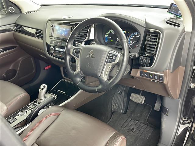 【インパネ全体】全方位で視界が広く、高い目線で運転もしやすいです！