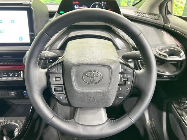 【純正革巻きステアリング】上質な革を使用することで、手にしっかり馴染みとても運転しやすいハンドルです♪