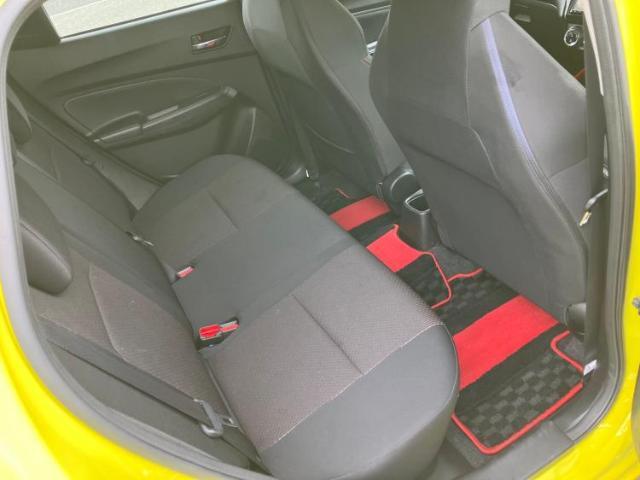 WECARSでは各商談席に大型モニターをご用意しております！見やすい大画面でゆったりと全国の在庫をご覧いただけます！是非ご来店お待ちしております！