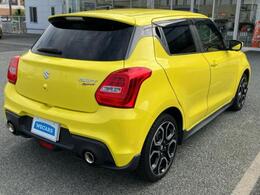 全国に店舗を展開しているのでどこでもお取り寄せが可能です！この車が気になるけど遠方だから・・・と諦める必要はありません！※別途陸送費が必要です。