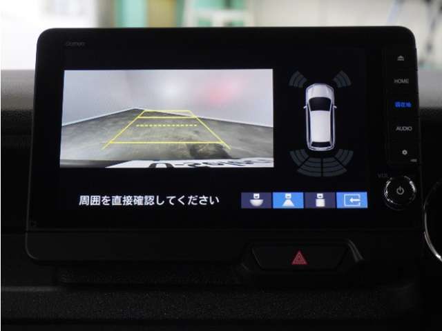 ◆バックカメラ◆リバースにするだけで映ります、後方の安全確認や、狭い駐車場での車庫入れ、雨の日や夜間など視界の悪い時に便利です！安全にバックする為には欠かせない装備です。