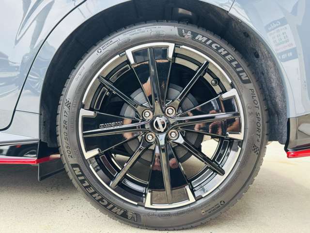 仕入れ専任スタッフによる全国からの厳選仕入れの車両のみ取り扱っております。お気軽にお問合せください♪