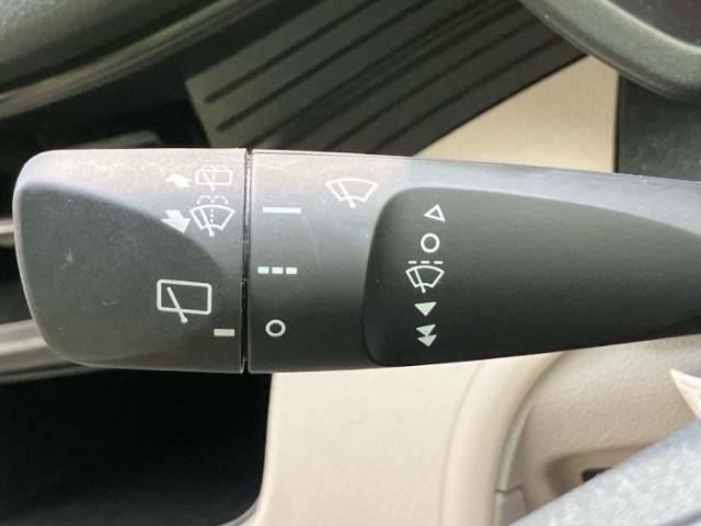 国産車から輸入車まで多様なお客様のニーズのお応えできるように、全国規模で豊富な在庫展開！車のことならWECARSへ！