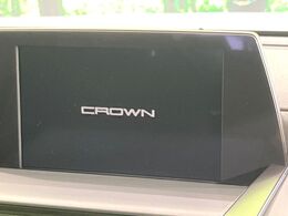 【メーカー純正ナビ】インテリアに溶け込むスタイリッシュな「専用設計」メーカーナビを装備♪視認性や操作性など基本性能にも優れ、より上質なカーライフをお楽しみいただけます。