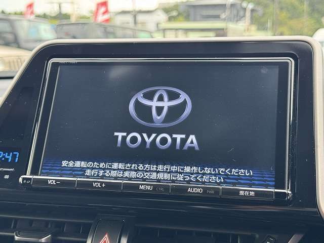 【純正9型SDナビ】地デジもついて多機能なモデルです。最新ナビもお取扱いございます。こだわりの機種などございましたらご相談ください。