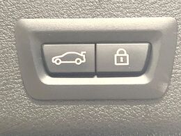 ●電動リアゲート：ワンタッチでリアゲートの開閉ができ、荷物などで両手が塞がっている状態でも簡単に開閉ができる便利機能です。