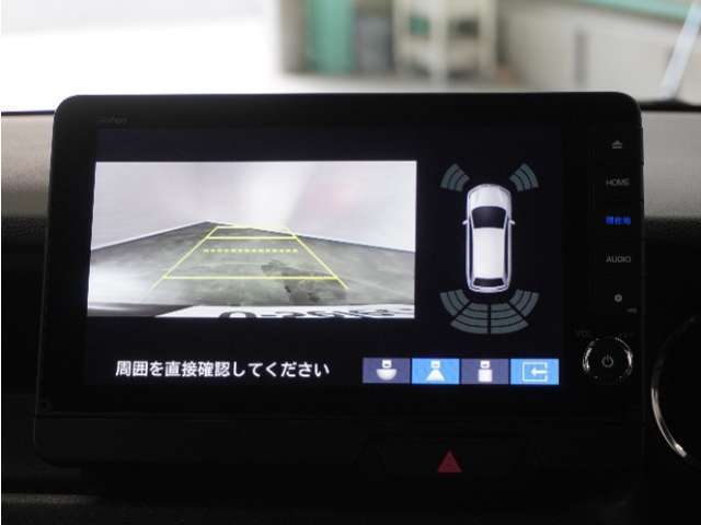 ◆バックカメラ◆リバースにするだけで映ります、後方の安全確認や、狭い駐車場での車庫入れ、雨の日や夜間など視界の悪い時に便利です！安全にバックする為には欠かせない装備です。