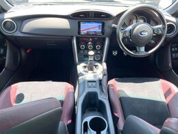 グループ総在庫数約30，000台！！全国の系列店からメーカー・車種問わずご紹介出来るので、あなたにピッタリのお車が見つかるはずです♪まずはお問い合わせ下さい☆
