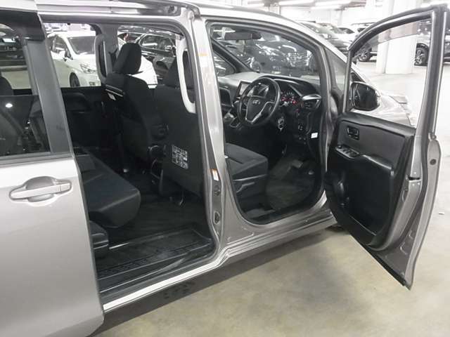 毎日新規物件入庫！3500台の高品質車をぜひとも、ご自身の目で直接ご覧になって、ご実感下さい、自身を持ってお勧めいたします。