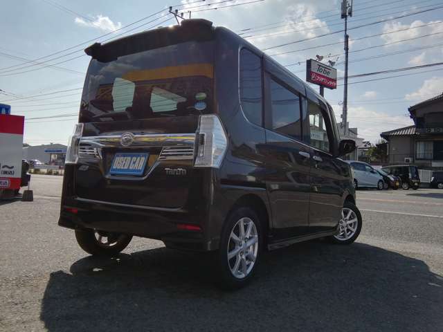 営業時間は10：00～19：00　土・日・祝日も営業してます！！　　毎週水曜日は定休日をいただいております＜(_ _)＞