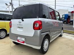 静岡ダイハツの中古車は、展示前に徹底した洗車や室内清掃を実施しております。