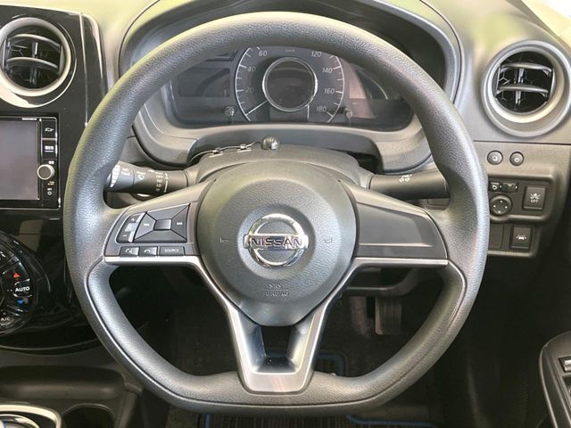 【ステアリングスイッチ】運転中、前方から目線をそらすことなく、オーディオ等の操作が可能な便利機能！安心＆快適なドライブを演出してくれます♪