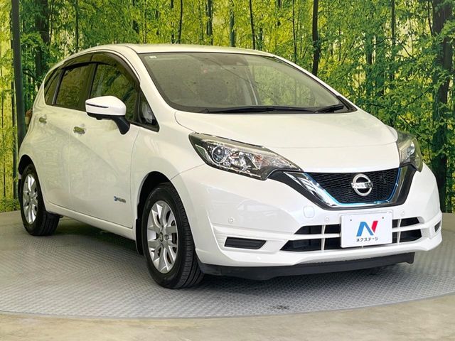 大好評のボディコーティング「弾スプラッシュコート」もご納車までに施工可能。通常のガラスコートと異なる、耐久年数6年の無機質ガラスコーティングが、ボディをキレイな状態に保ってくれます。