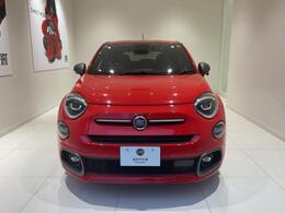 丸いライトが可愛らしいフロントデザイン