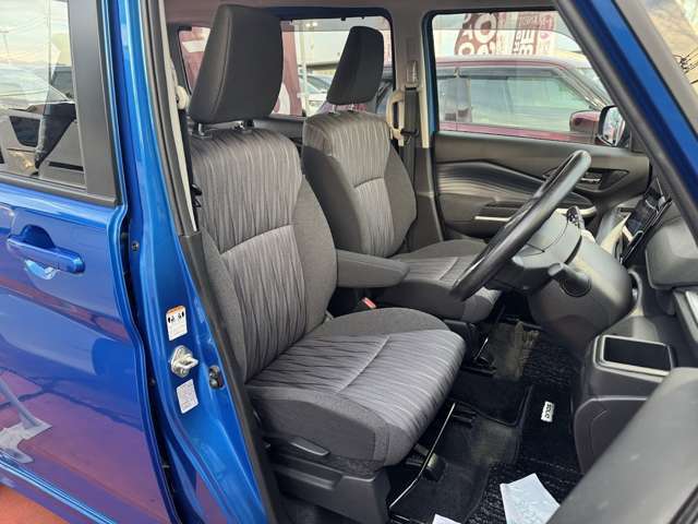 運転席＆助手席シートヒーター