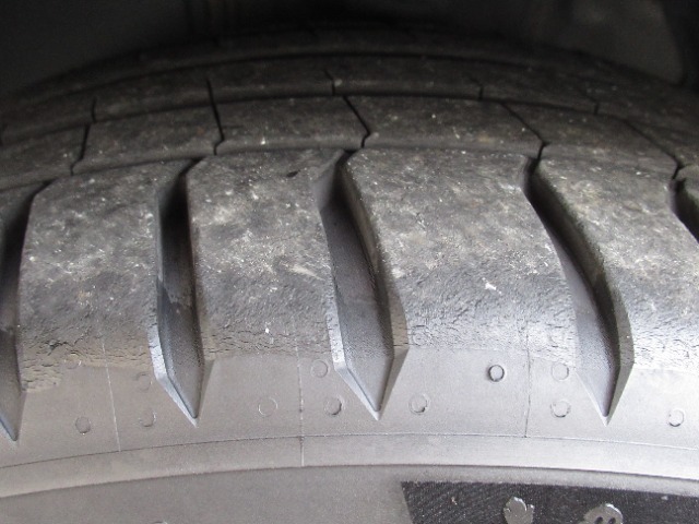 お車をお探しのお客様、ご購入までの流れや疑問点など一つ一つ丁寧にご説明させていただきます。　お客様にご納得頂ける一台を一緒にお探しさせて頂ますので、当店へお越しください。