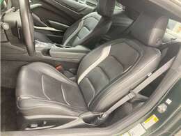 私たちは、お客様のこだわりに合ったお車をご提案します。ジースクエア＝車のあるライフスタイルを演出するセレクトショップです。