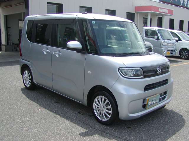 当店は、整備工場併設店舗です。納車前の点検整備は、納車後の、オイル交換、点検、車検、そして、故障やアフターメンテナンスもしっかりと対応させて頂きますのでご安心下さい。