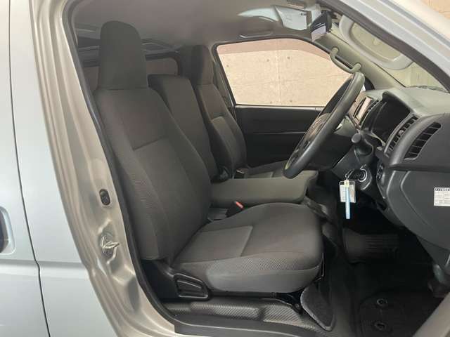 当店のお車をご覧いただきましてありがとうございます。お車についてのご質問やお見積りのご依頼、ご購入にあたってのご相談などお気軽にお問い合わせ下さい！